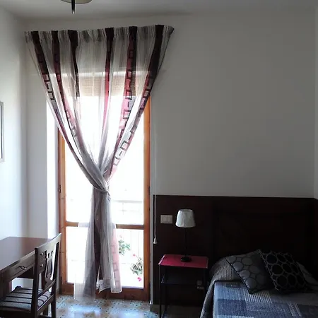 Mary Centro Storico Apartment Alghero